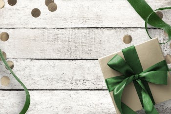 St. Patrick&rsquo;s Day giftbox background | Free Photo - rawpixel