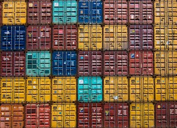 stack of cargo trailer