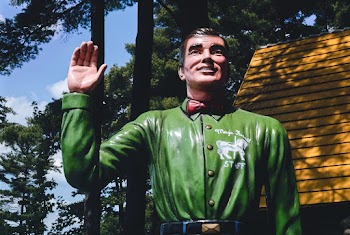 Staff statue detail, Magic Forest, Lake… | Free public domain photo