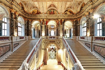 Staircase in Kunsthistorisches Museum , Vienna
