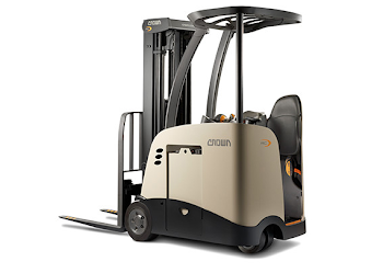 Stand-Up Counterbalance Forklift | RC | Crown Equipment