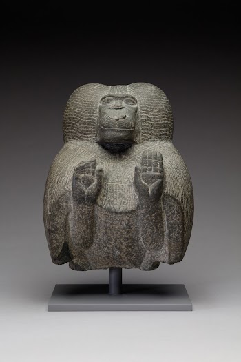 Statuette depicting a worshipping baboon | Free Photo - rawpixel