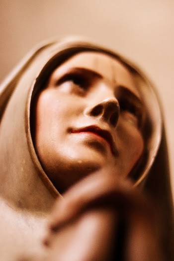 staute of mary