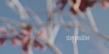 Stay positive Twitter post template, | Free PSD Template - rawpixel