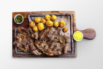 Steak on a platter, food | Free PSD - rawpixel