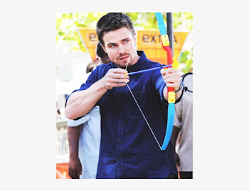 Stephen Amell, How So Hot - Green Arrow Shooting An Arrow - Free ...