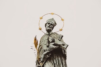 Stone statue of a saint | Free Photo - rawpixel