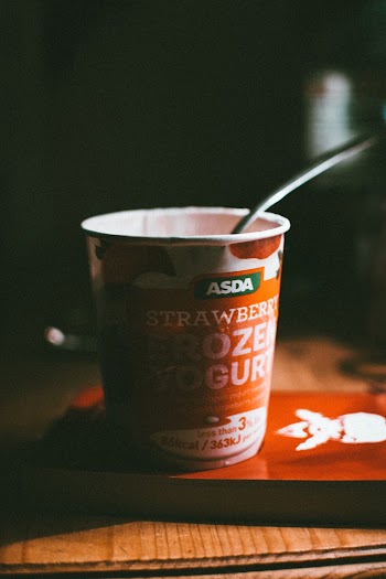 Strawberry Frozen Yogurt Cup