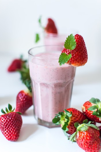 Strawberry mint milkshake 