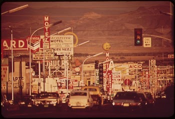 Street scene in east Las | Free Photo - rawpixel