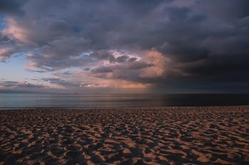 Sunny clouds at the seaside