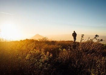 Sunrise hike up Volcan El Hoyo