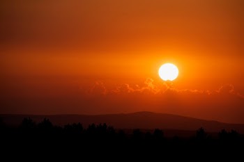 Sunrise or sunset