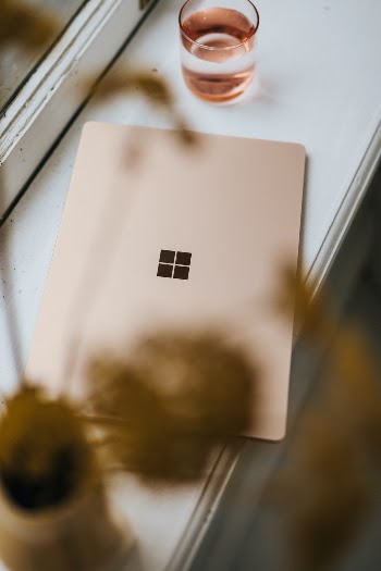 Surface Laptop 3 in Sandstone 

Shot by: Nathan Dumlao 