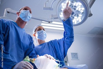 Surgeons interacting with each other in operation theater