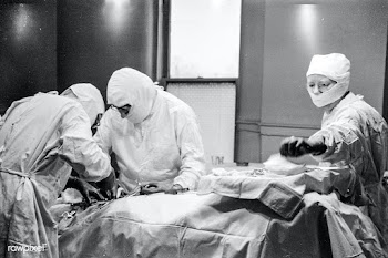 Surgical nurse, Herrin Hospital (private), Herrin, Illinois (1939). Or.. | Free public domain photo - 2301133
