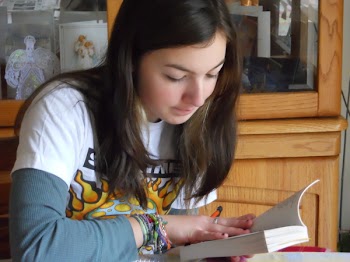sw_GirlStudying_ncp0076.jpg