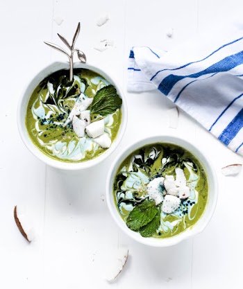 Swirly Green Smoothie Bowls 
