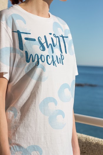 T-shirt mockup design Free Psd