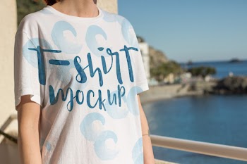 T-shirt mockup design Free Psd