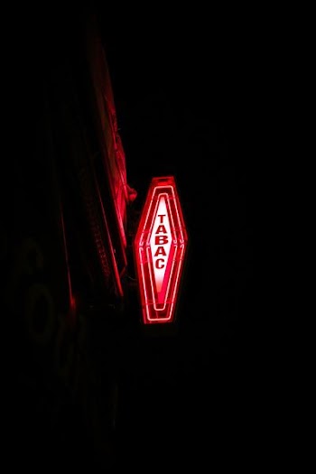 Tabac signage