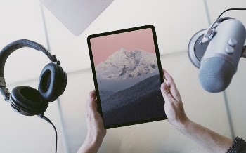 Tablet screen mockup,  broadcasting | Free PSD Mockup - rawpixel