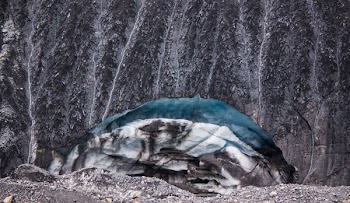 teal and gray abstract painting