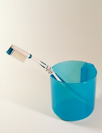 teeth_brush_01.jpg