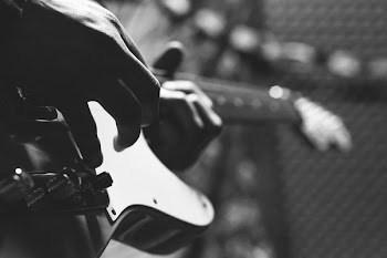 Telecaster player 2