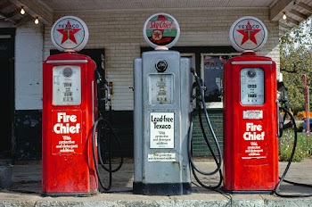 Texaco gas pumps, Milford, Illinois (1977)… | Free public domain photo