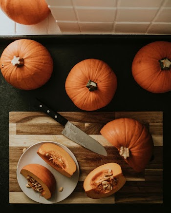 Thanksgiving pumpkin slices food photography