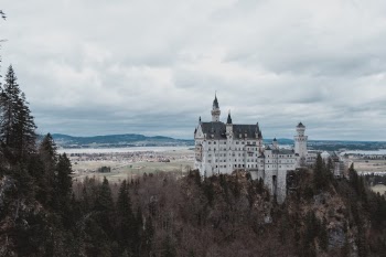 The castle of Neuschwanstein.
IG: instagram.com/febiyanr