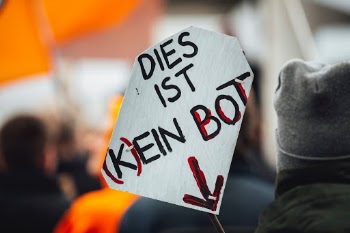 THIS IS NOT A BOT – Save Your Internet – Demo against Uploadfilter – Article 13 #CensorshipMachine – March 16. 2019, Nürnberg, Germany