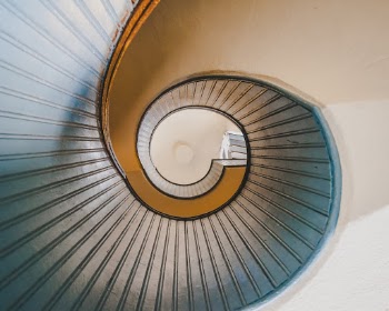 This is the stairway to go up at the lighthouse in Pointcabrillo at the South of California.