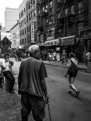 This photo was captured in NYC Chinatown in 2017.