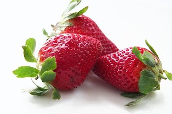 threeStrawberries.jpg