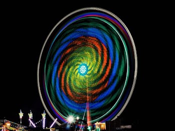 time lapse photo of ferris wheel