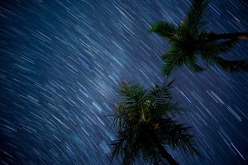 time-lapse photography of meteor shower