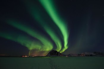 time lapse photography of Northern Lights