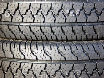 tire_tread_001.jpg