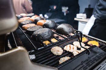 Toasting squid ink black burger buns 