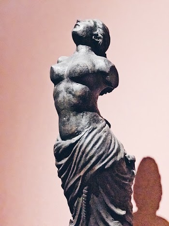 Topless Woman Without Arms Concrete Statue