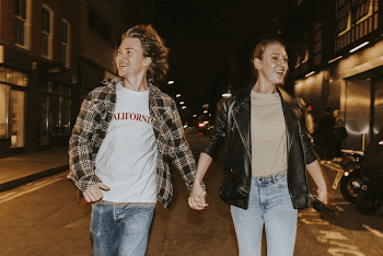 Tops mockup, couple street fashion | Free PSD Mockup - rawpixel