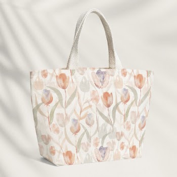 Tote bag with tulip floral | Free Photo - rawpixel