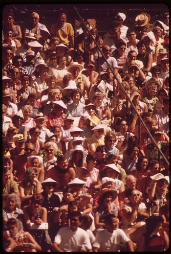 Tourists attend a hula dance | Free Photo - rawpixel