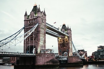 Towers Of London Bridge