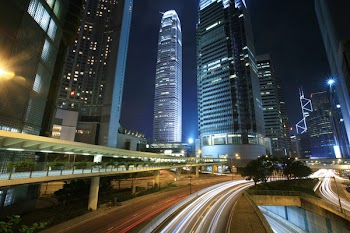 traffic through downtown HongKong