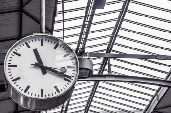 Train Station Clock Displaying 11:19