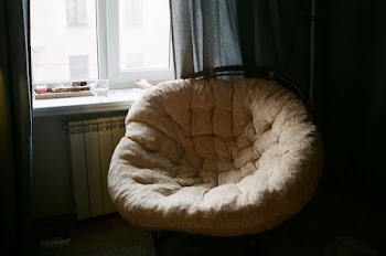 Tufted Brown Padded Chair
