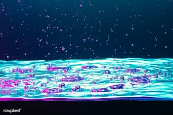 Turquoise water background with bubbles | Free  photo - 2318361